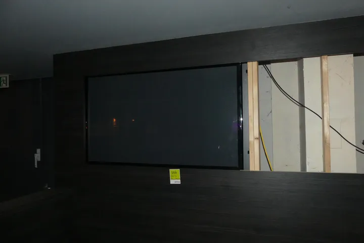LG - Bildschirm Maße in cm ca. 126 cm Diagonale